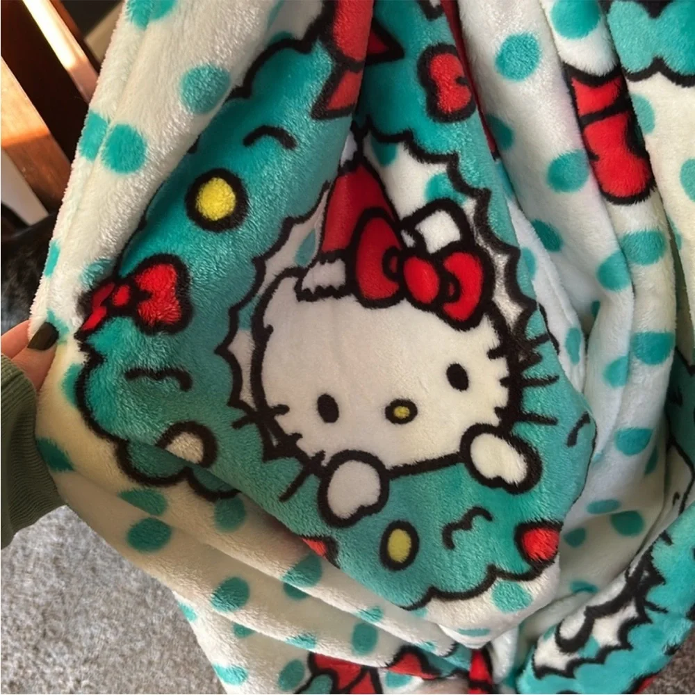 Hello Kitty Christmas Blanket